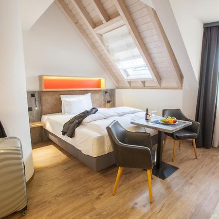 Boutiquehotel Thessoni Classic & Self Service Residence Home Zuerich Regensdorf Buitenkant foto