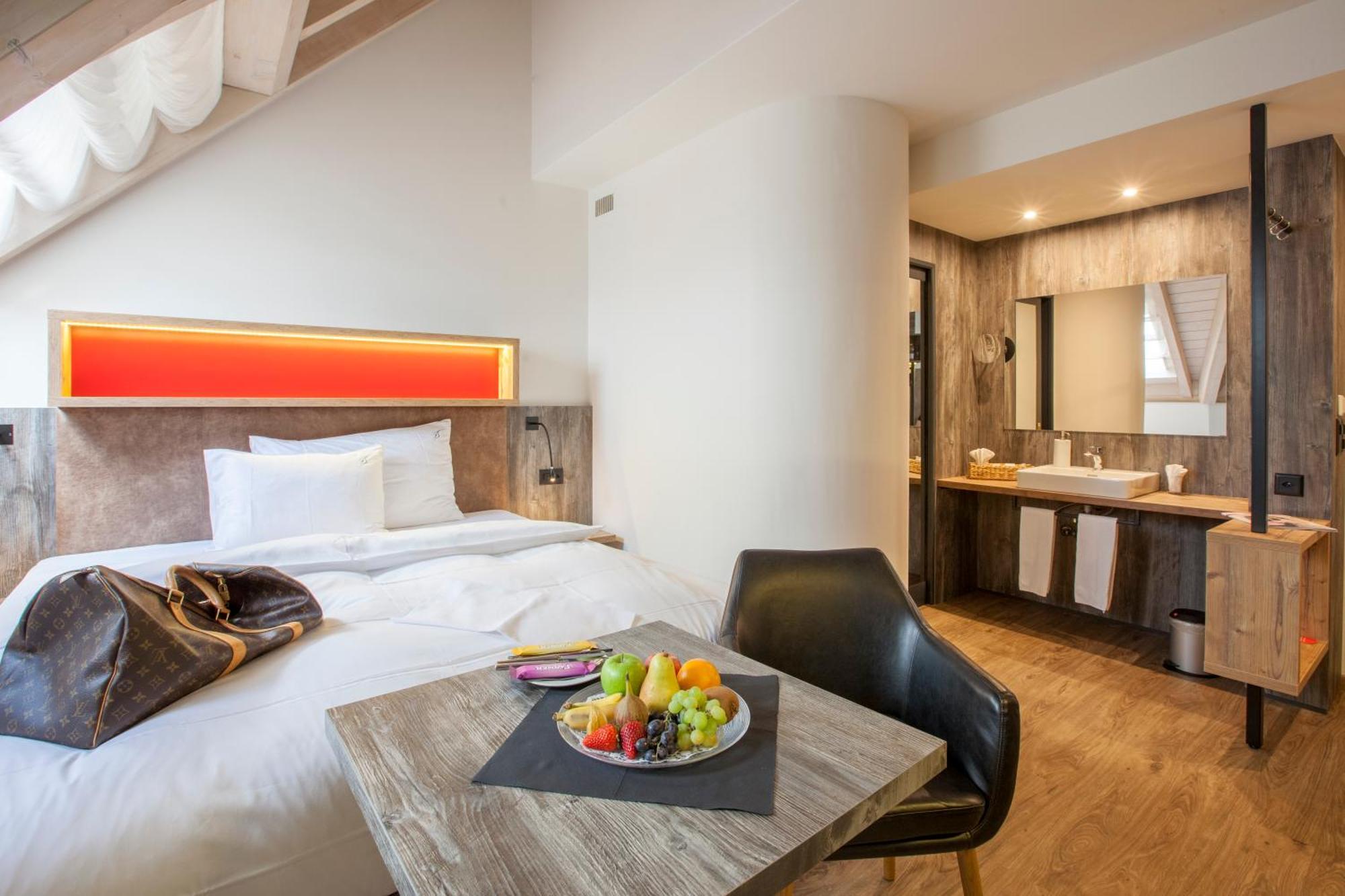 Boutiquehotel Thessoni Classic & Self Service Residence Home Zuerich Regensdorf Buitenkant foto
